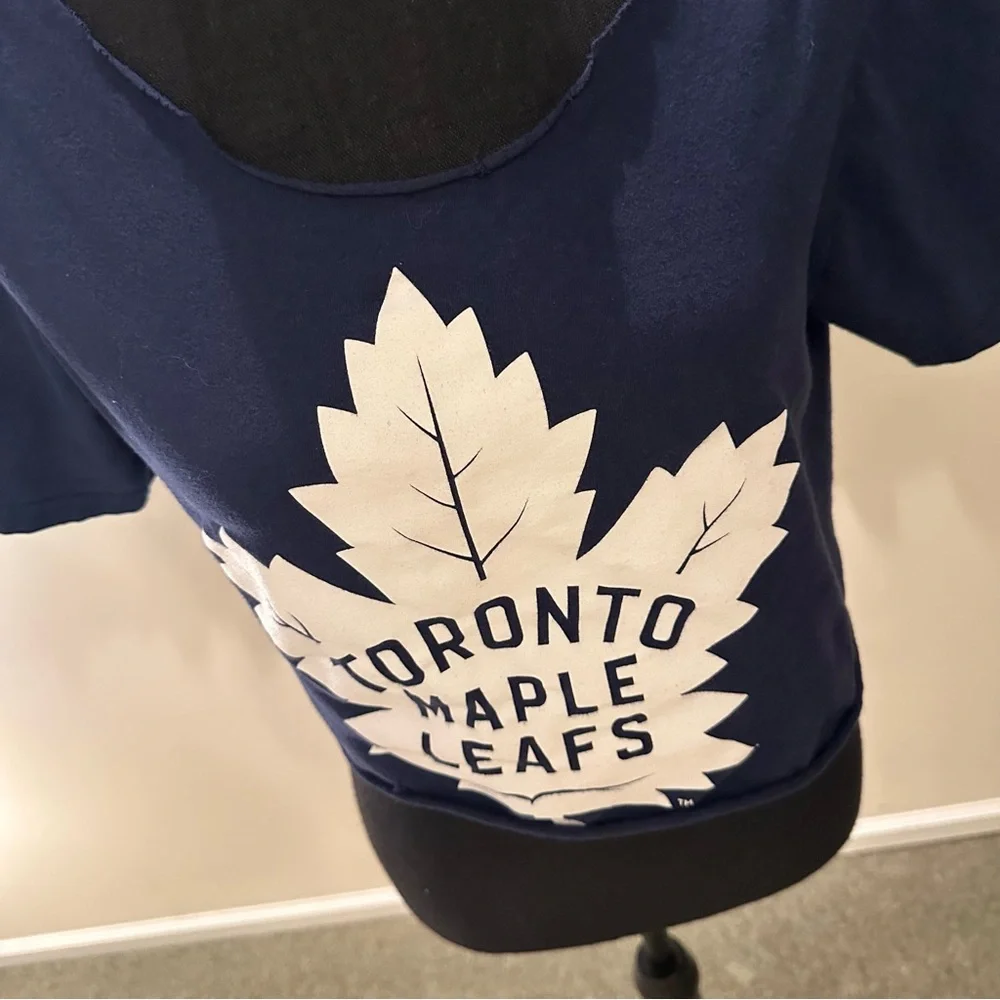 ⭐️ Toronto Maple Leafs Women's Small Handmade Crop Top - Picture 3 of 8